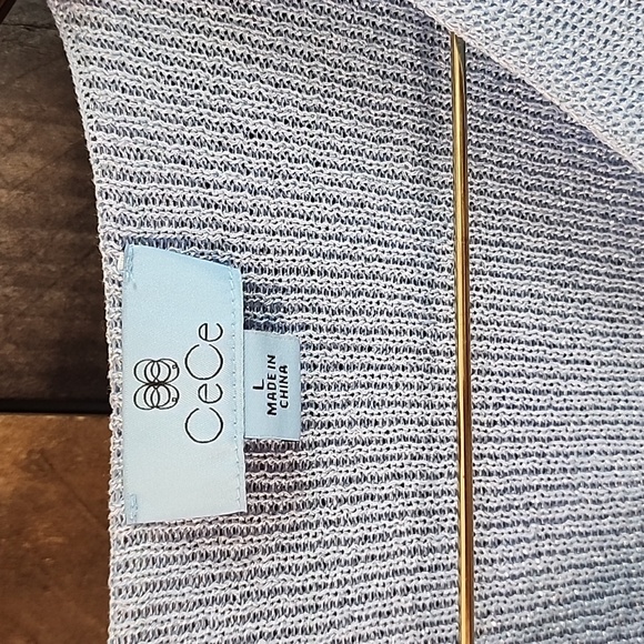 CeCe Ice Blue Shimmer Top Size L - Picture 4 of 6